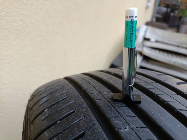 jszer! Falken 215/50 R18' nyri gumi 