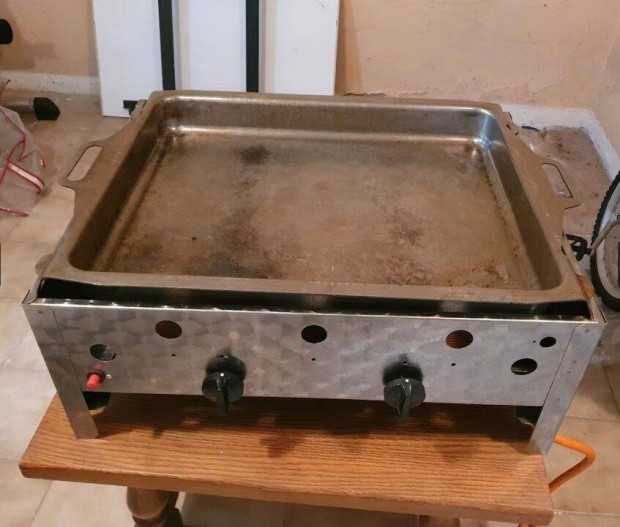 jszer! Flron! Gz pecsenyest pecsenye kolbsz hurka lngos st