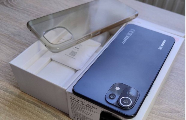 Újszerű! Xiaomi 11 Lite 5G, 128 GB, Truffle Black, Dual SIM, Akció!