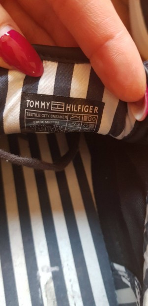 jszer! ** 1x-2x viselt ** Tommy Hilfiger ** Frfi Cip ** 40 mret