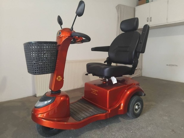 jszer llapotban moped elad!