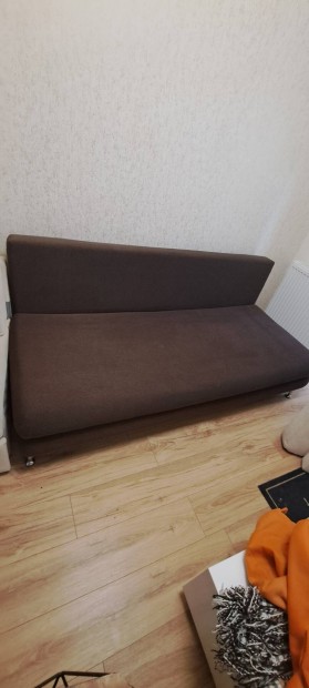 Újszerű állapotú kanapéágy