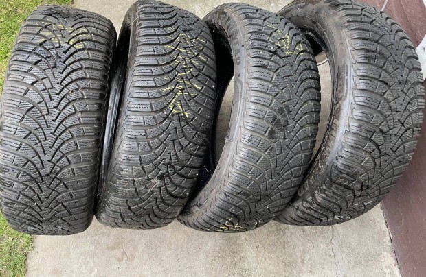 jszer futfellet 205/55 R16 mret tli gumik r alatt