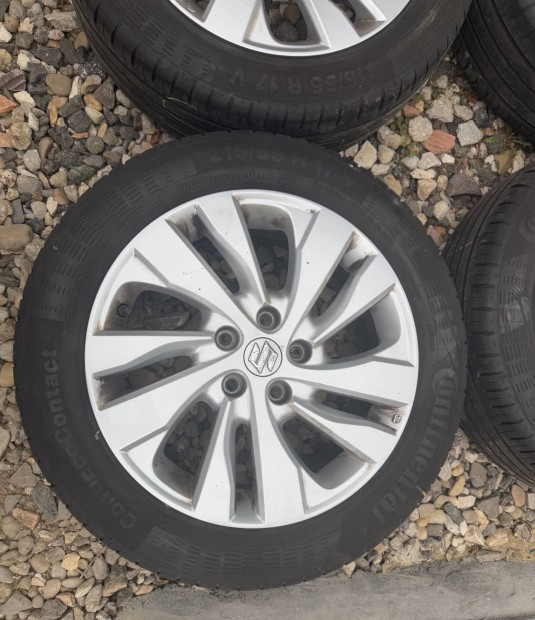 Újszerű gyári Suzuki alufelni 215/55r17