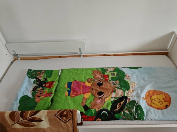 �jszer� gyerek�gy