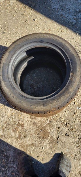 Ujszer tli gumi 225/55R16 2db