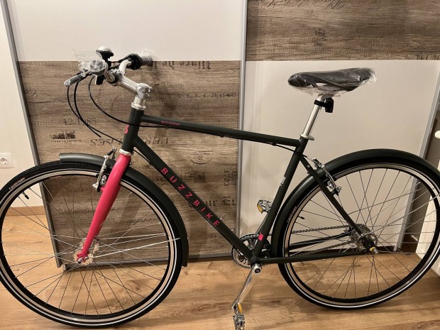 Újszerű városi kerékpár eladó 
