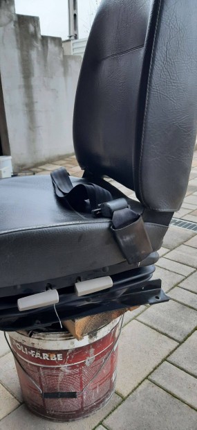 �l�s elad�,Cat,Jcb stb!