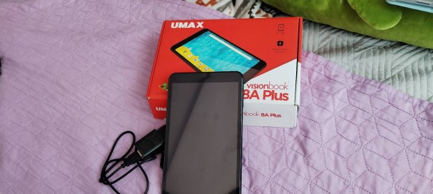 Umax 8" tablet elad