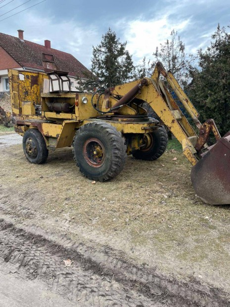 Un rakod alkatrsz motor kanl munkahenger szivatty