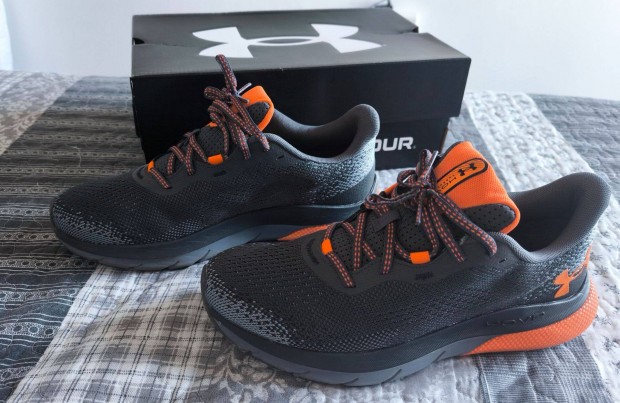 Under Armor Hovr Turbulence