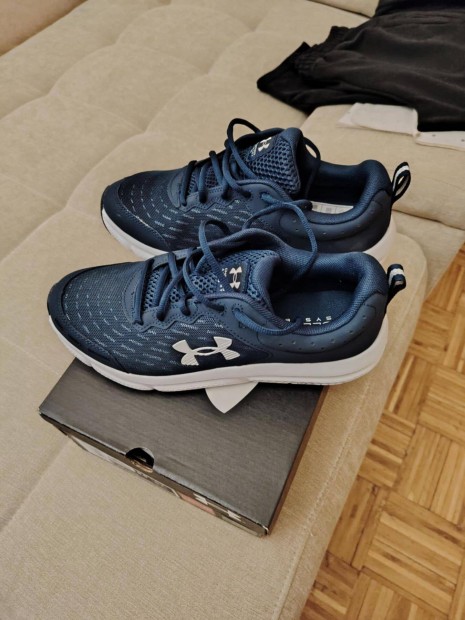 Under Armour UA Charged Assert 10