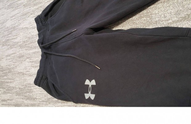 Under Armour melegt