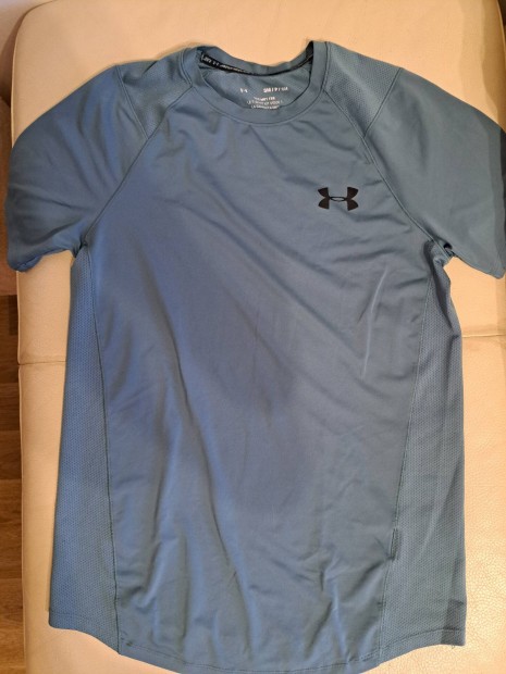 Under armour frfi fitted S-es fels