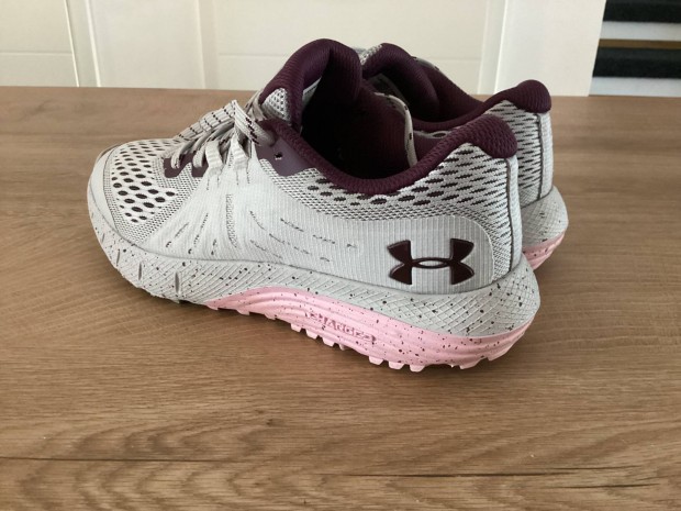 Under armour ni cip 37,5