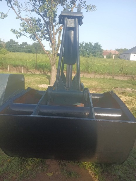 Unhz 750-es csipkedő kanál