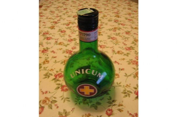 Unicum-os Üres üvegek Eladók