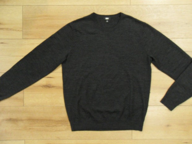 Uniqlo ffi gyönyörű 100%Merino Gyapjú Pulóver M-es