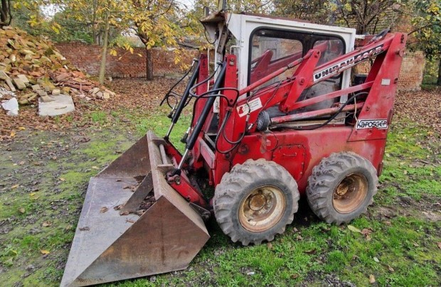 Unirak 600B Perkins motoros homlokrakod (bobcat)