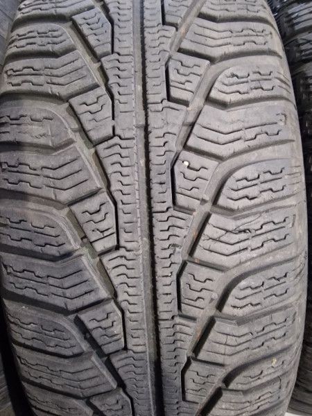 Uniroyal 215/65R16 MS77 5-5.5mm DOT18 hasznlt gumi HG13881 tli