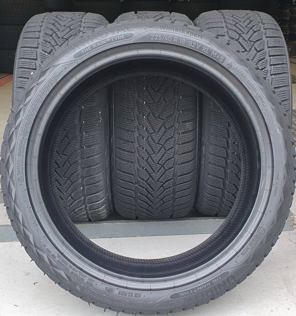 Uniroyal Winter Expert 225/40 R18 tli gumi 4db 2024. /T123