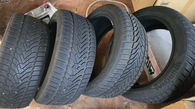 Uniroyal winterexpert 245/45r19 téligumik