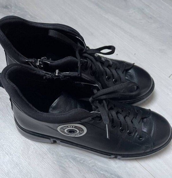 Unisex Br fekete 39-es bakancs/ bokacip