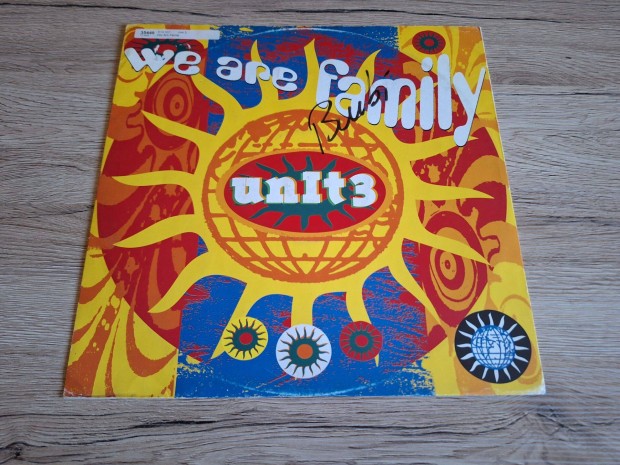 Unit 3 - We Are Family maxi bakelit lemez! LP