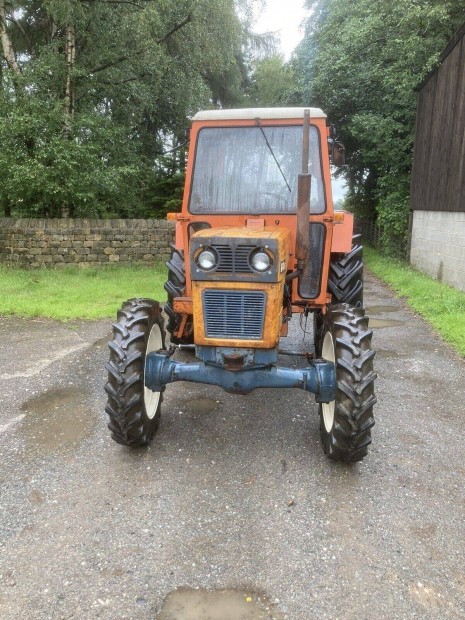 Universal UTB 4x4