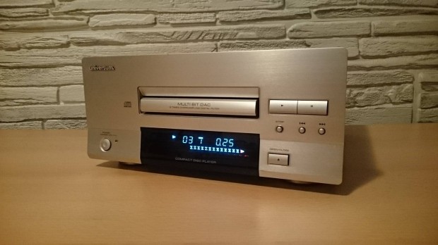 Universum CD 4096 fm ellapos CD lejtsz elad 