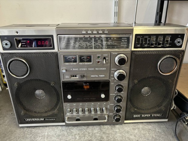 Universum Senator 8800 Boombox