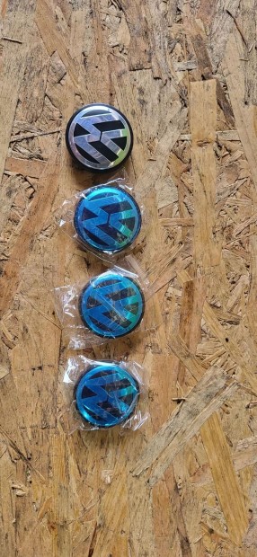 Univerz�lis VW Volkswagen gy�ri 56 mm felni k�z�p kupak jel 0559