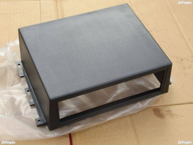 Univerz�lis aut� r�di� be�p�t�keret 1din �j keret teheraut�