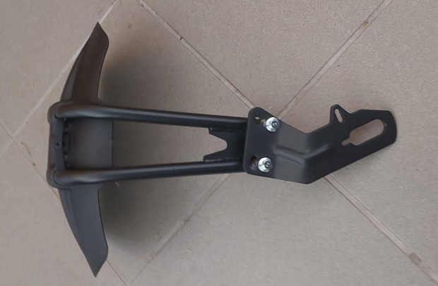 Univerz�lis motor h�ts� s�rv�d�