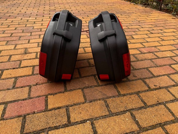 Univerzlis motor oldadoboz