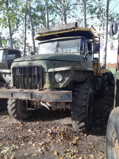 Ural 6x6 plats