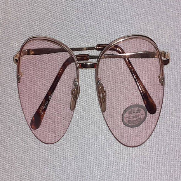 Urban Classics Pink lens Sunglasses