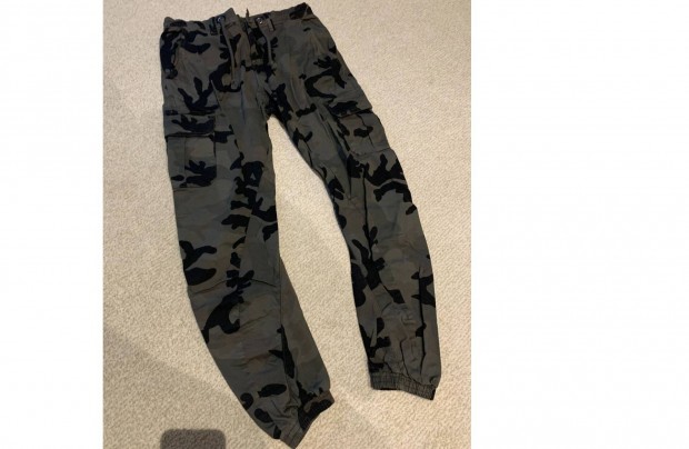Urban Classics / Tapered Cargo oldalzsebes nadrág