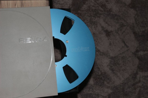 res 26.5 cm-es kk s piros Revox fm orsk archiv boxban