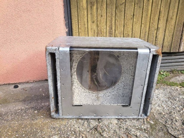 Üres band pass mélyláda eladó vagy csere