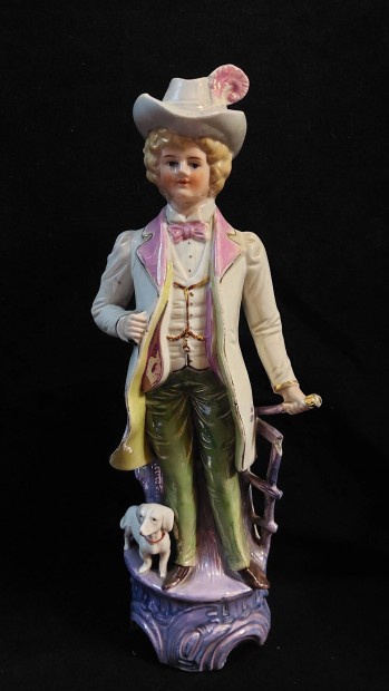 Úri férfi kutyával porcelán szobor