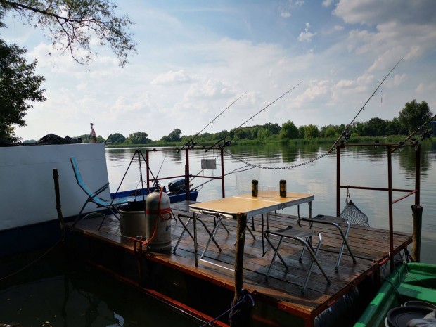 Úszóstég, stég 4x2,5 méteres, teljesen felújított a Tisza-tónál eladó!