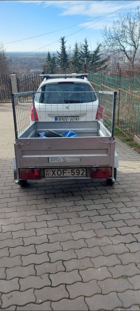 Utánfutó 1 év müszakival jó állapotban eladó