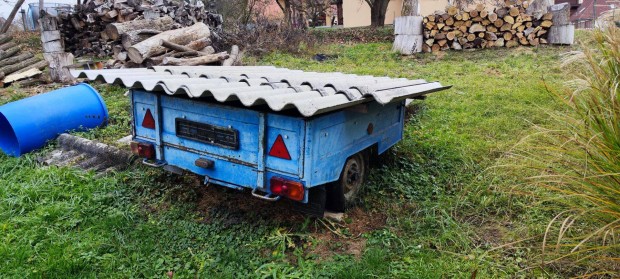 Utnfut -forgalombl kivont