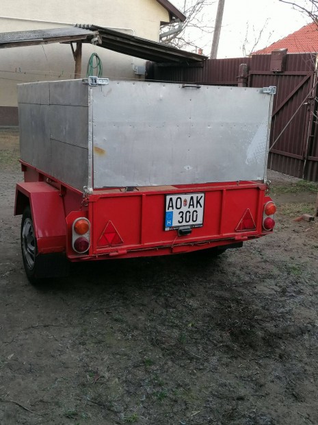 Ut�nfut� elad�