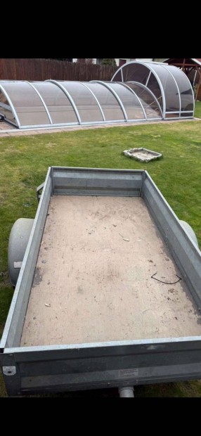 Ut�nfut� elad�