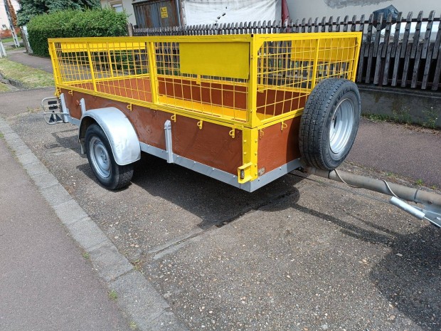 Ut�nfut� elad�