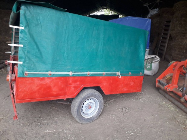 Utnfut elado vagy traktor csere