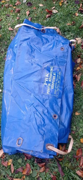 Utnfut magastott ponyva