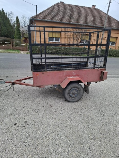 Utnfut megkmlt llapotban elad